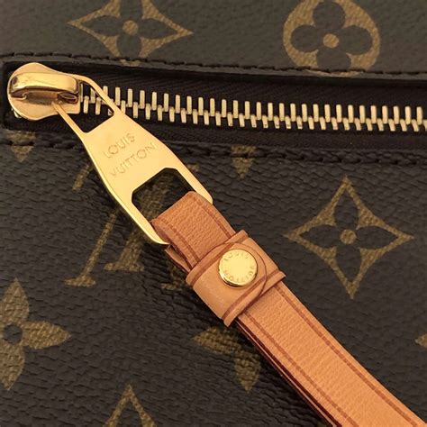 are louis vuitton zippers real.